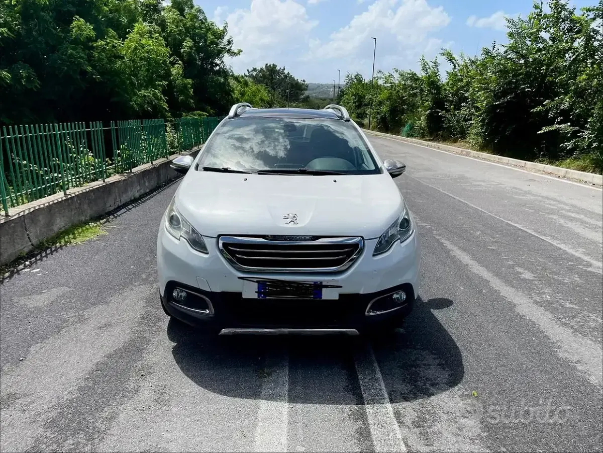 Usata Peugeot 2008 115 CV (84 kW) 2013 Bianco SUV