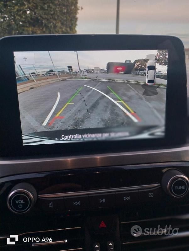 Usata Ford Kuga 120 CV (88 kW) 2021 Grigio SUV