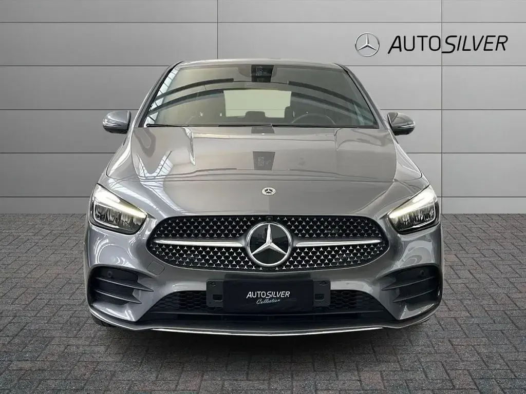 Usata Mercedes B250 Advanced Plus 163 CV (119 kW) 2025 Grigio montagna Utilitaria