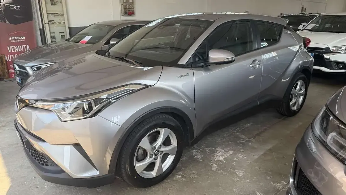 Usata Toyota C-HR Trend 98 CV (72 kW) 2018 Grigio SUV