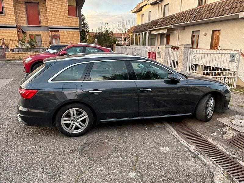 Occasion Audi A4 190 PK (139 kW) 2021 Grijs Stationwagen