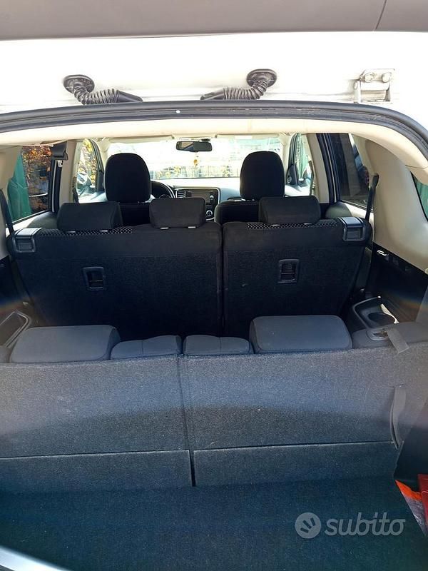 Usata Mitsubishi Outlander 150 CV (110 kW) 2015 Bianco SUV