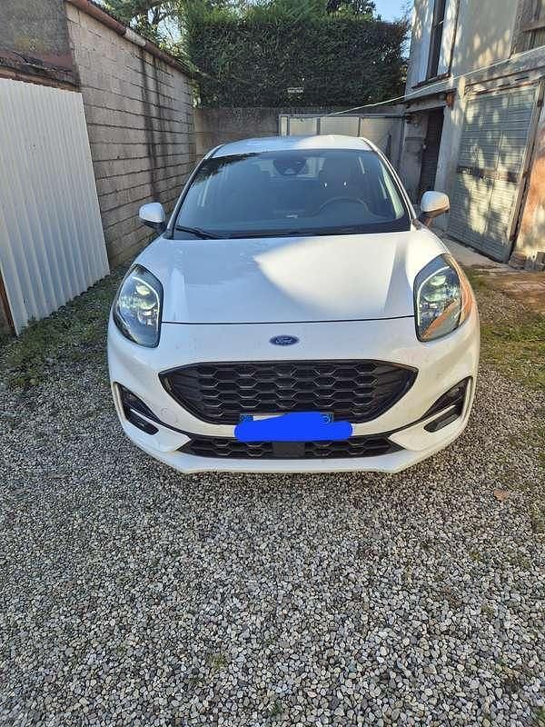 Bianco Usata 2021 Ford Puma SUV | 15.000 € (Buon prezzo) - Immagine 1/4