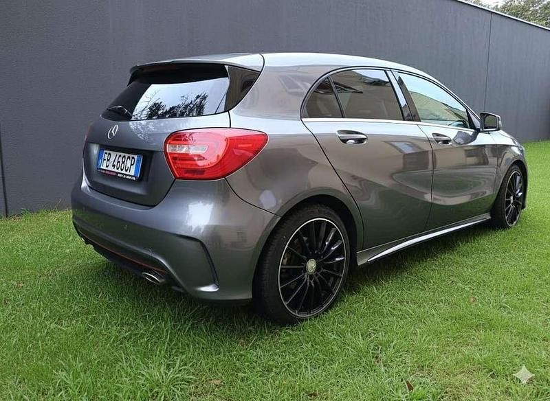 Usata Mercedes A180 109 CV (80 kW) 2013 Berlina