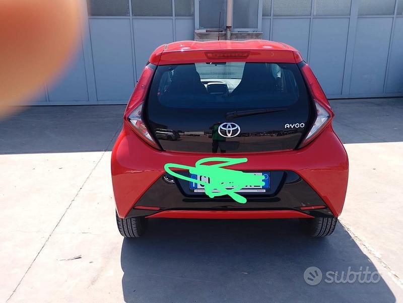Usata Toyota Aygo 2021 Rosso Utilitaria