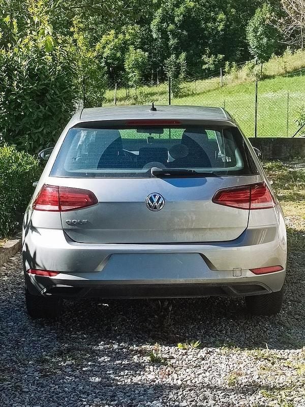 Usata VW Golf VII Trendline 86 CV (63 kW) 2017 Grigio Berlina
