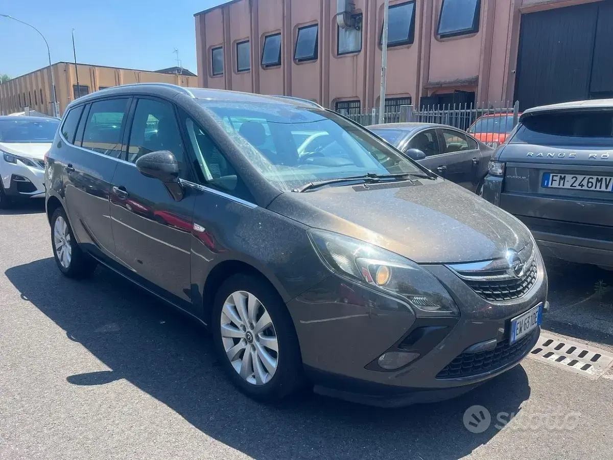 Usata Opel Zafira Tourer 136 CV (100 kW) 2014 Grigio Monovolume