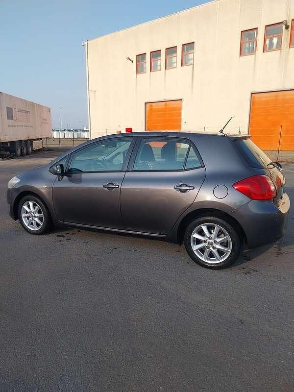 Usata Toyota Auris 90 CV (66 kW) 2008 Utilitaria
