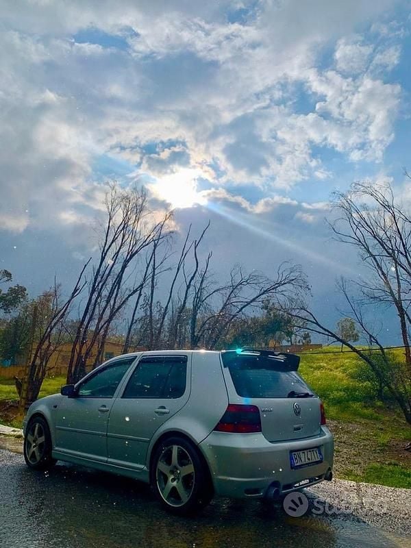 Usata VW Golf IV 116 CV (85 kW) 2001 Grigio Berlina