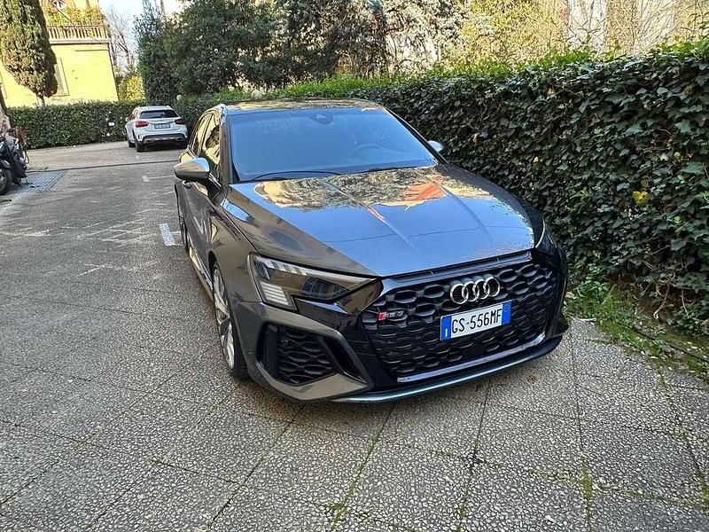 Usata Audi RS3 Sportback Comfort 400 CV (294 kW) 2024 Grigio Utilitaria