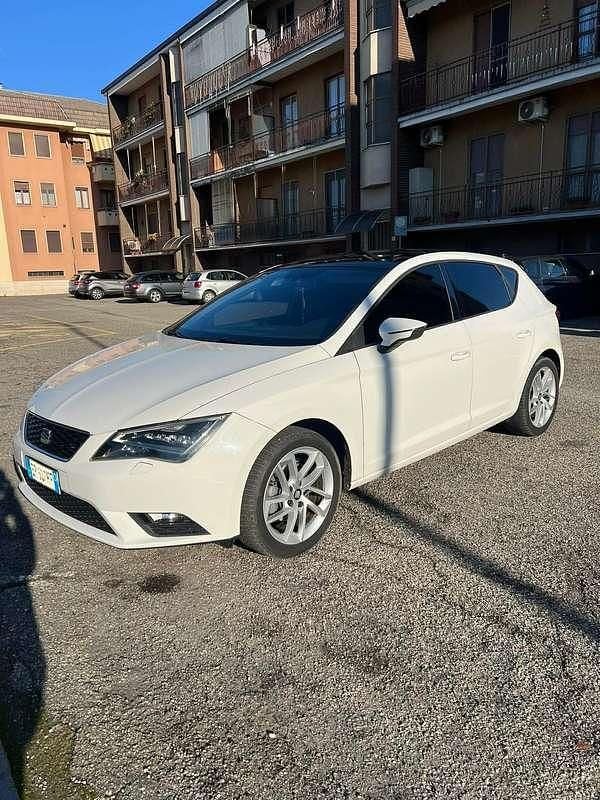 Usata Seat Leon 105 CV (77 kW) 2013 Berlina