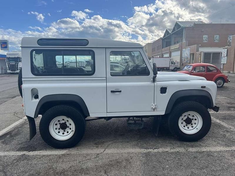 Usata 2014 Land Rover Defender SE SUV | 25.000 € - Immagine 1/4