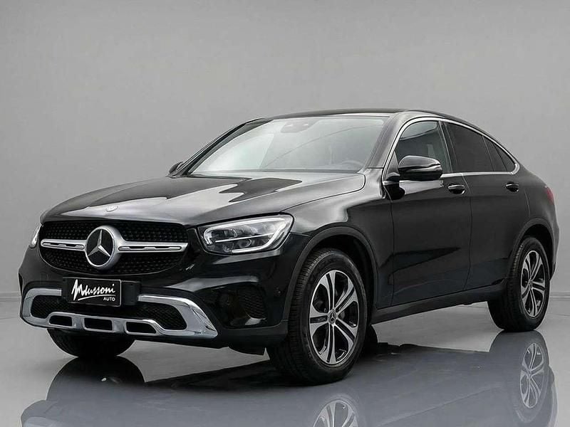 Usata Mercedes GLC300e 194 CV (142 kW) 2021 Nero Coupé