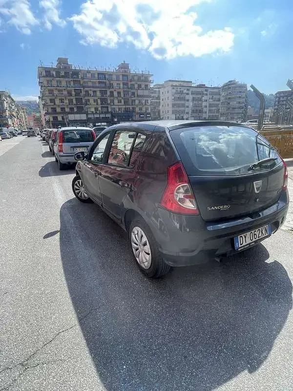 Brugt Dacia Sandero Ambiance 75 HK (55 kW) 2009 Sedan