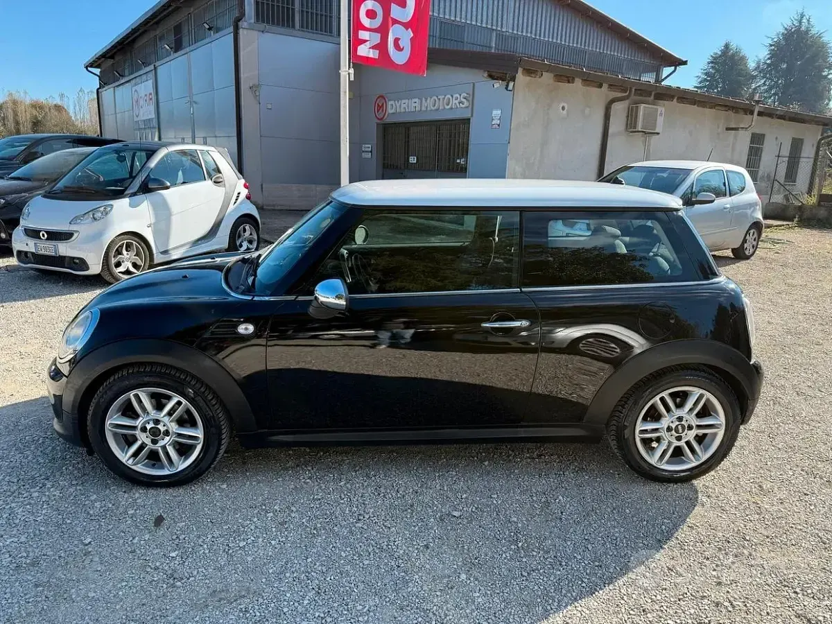 Usata Mini Cooper D 112 CV (82 kW) 2011 Nero Utilitaria