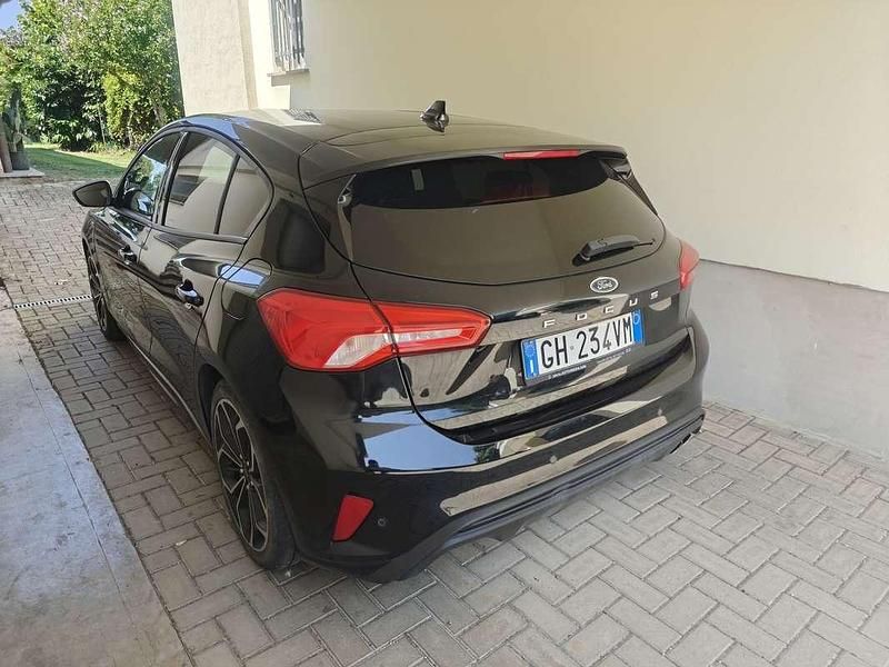 Usata Ford Focus ST-Line 182 CV (133 kW) 2019 Nero Berlina