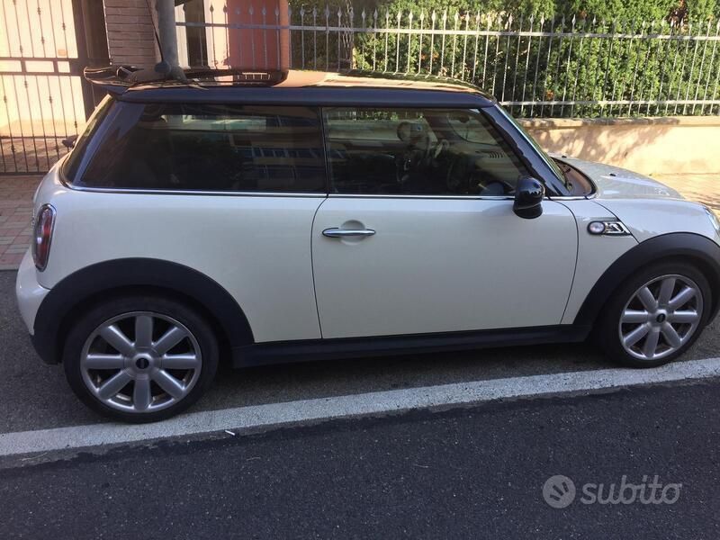 Usata Mini Cooper S Chili 175 CV (128 kW) 2008 Bianco Utilitaria