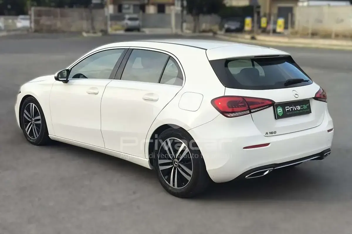 Usata Mercedes A160 Premium 109 CV (80 kW) 2022 Bianco Utilitaria