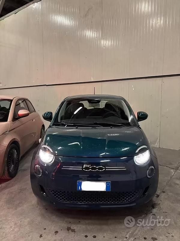Usata Fiat 500e Icon 41 kW (57 CV) 2021 Verde Berlina