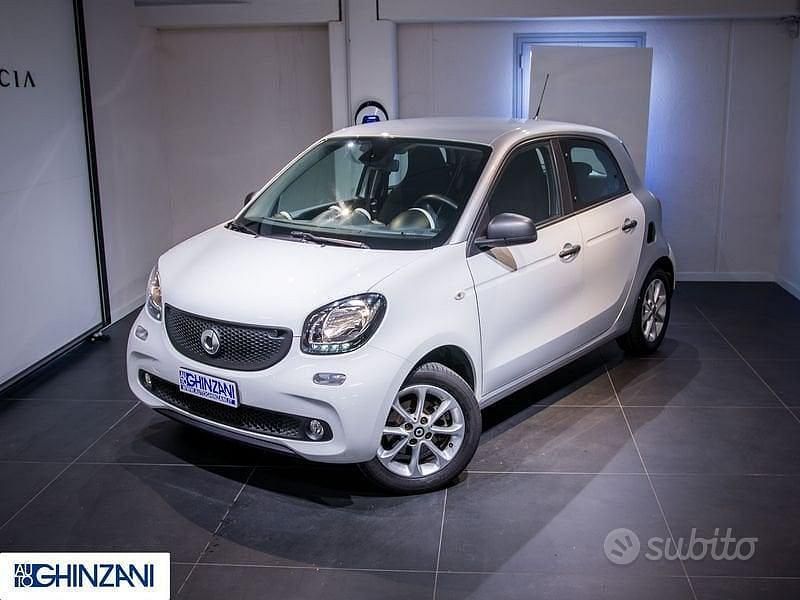 Usata Smart ForFour Passion 71 CV (52 kW) 2017 Bianco Utilitaria