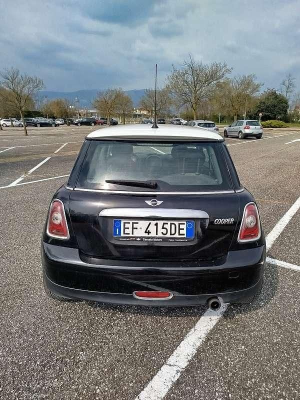 Begagnad Mini Cooper 120 HK (88 kW) 2010 Halvkombi