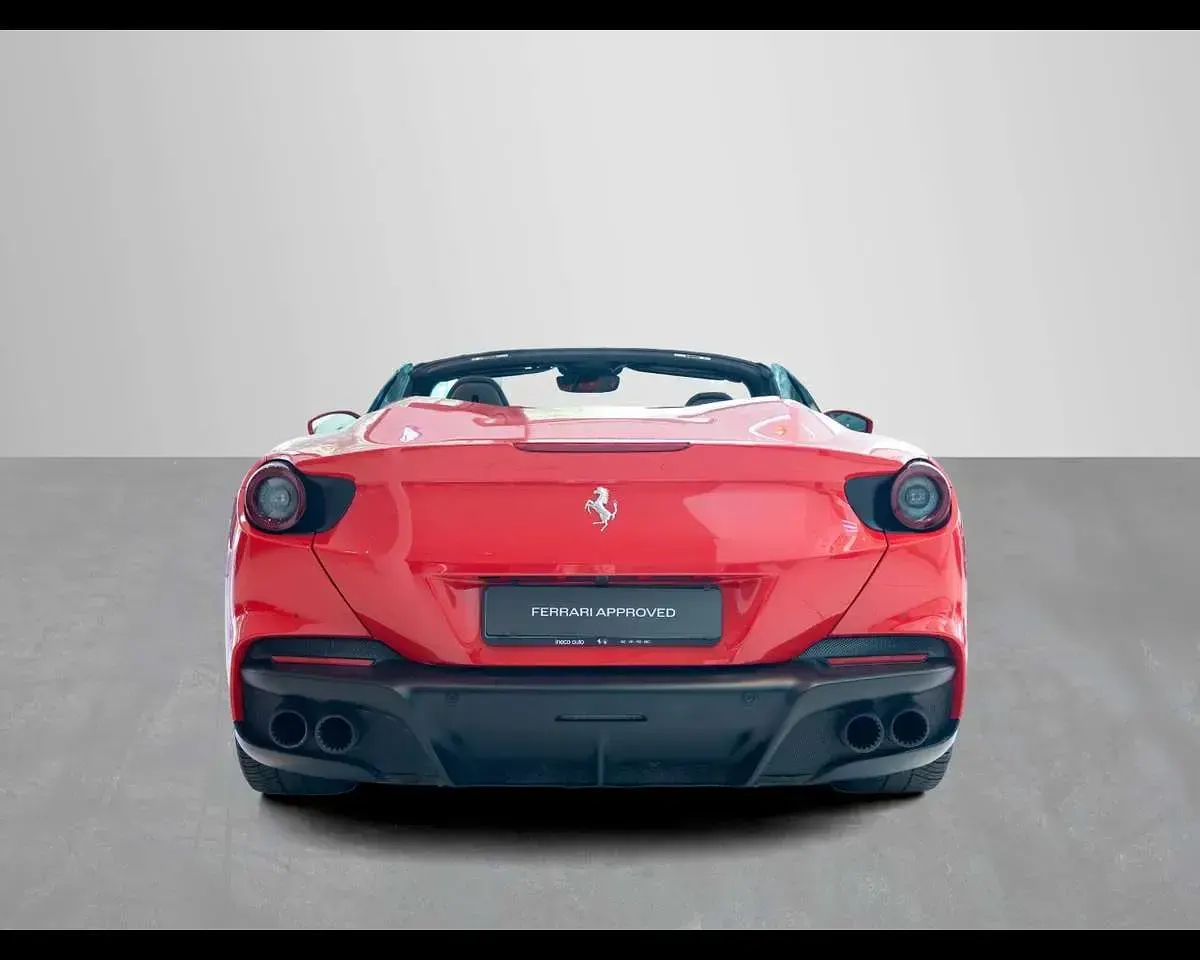 Usata Ferrari Portofino 620 CV (456 kW) 2023 Rosso Cabrio