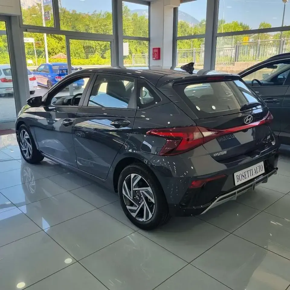 Nuova Hyundai i20 101 CV (74 kW) 2026 Grigio Utilitaria