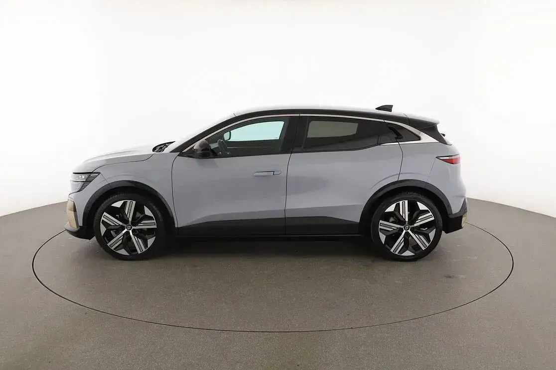 Usata Renault Megane E-Tech Iconic 160 kW (218 CV) 2022 Grigio
