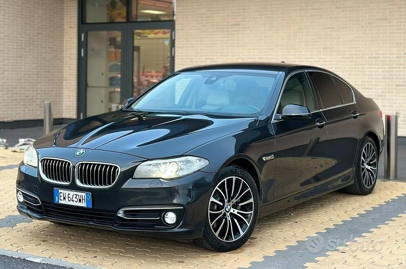 Usata 2015 BMW 520 Luxury Line Tre volumi | 9800 € (Super prezzo) - Immagine 1/4