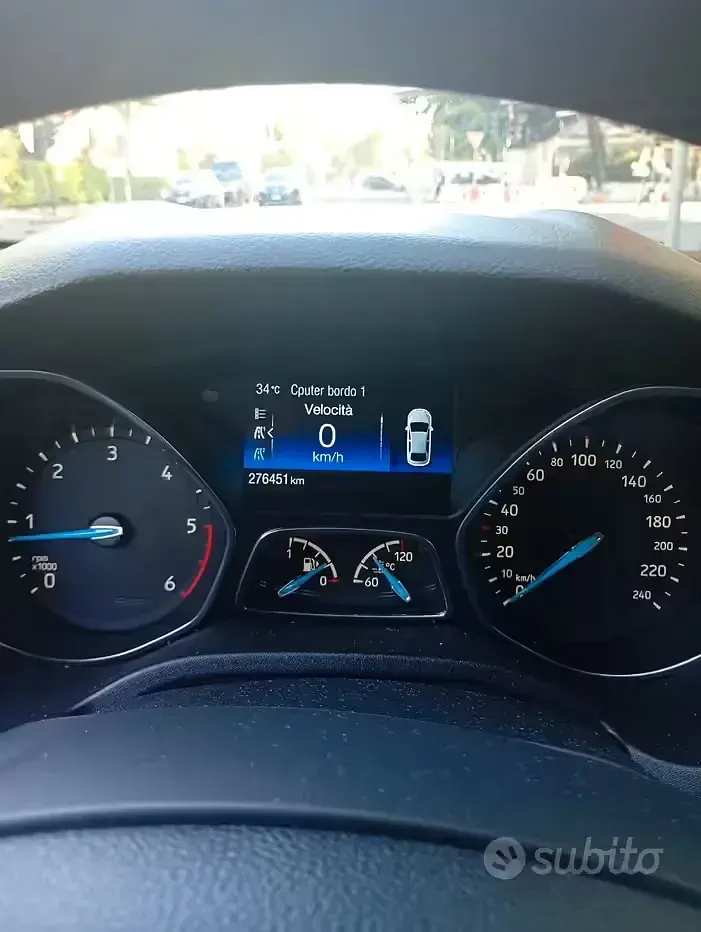 Usata Ford Focus Titanium 150 CV (110 kW) 2014 Grigio Station wagon
