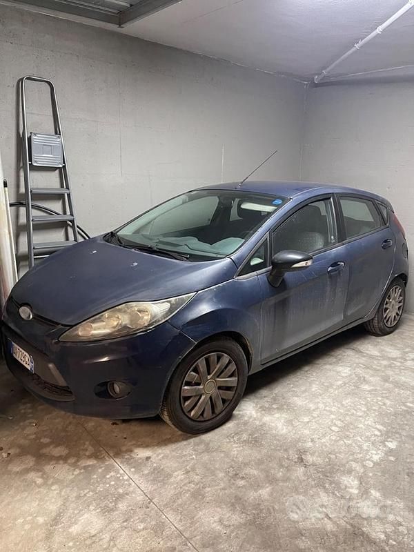 Usata Ford Fiesta 96 CV (70 kW) 2009 Blu Utilitaria