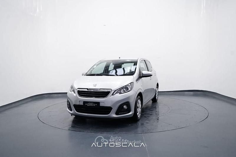 Usata Peugeot 108 Active 72 CV (52 kW) 2021 Argento Utilitaria