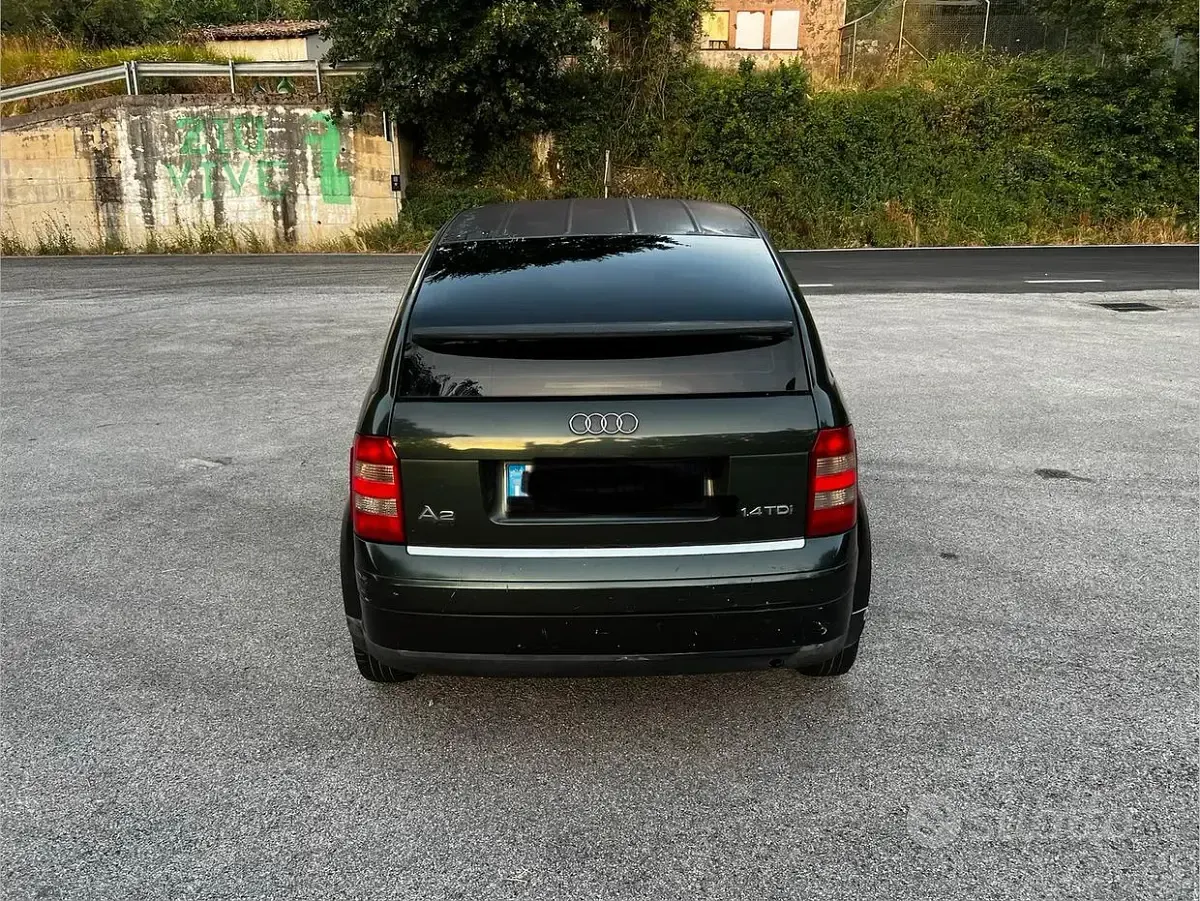 Usata Audi A2 75 CV (55 kW) 2004 Nero Utilitaria