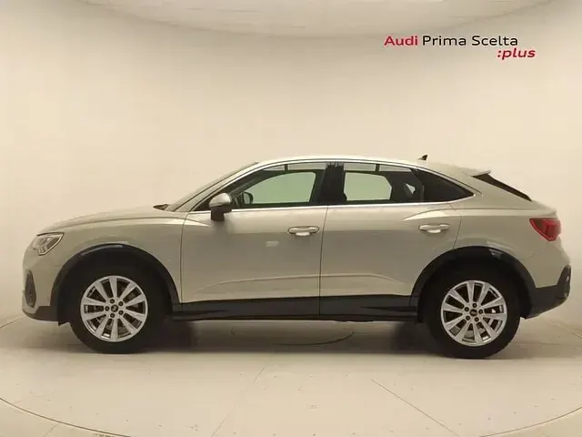 Usata Audi Q3 Sportback Business Plus 150 CV (110 kW) 2021 Argento rugiada metallizzato SUV