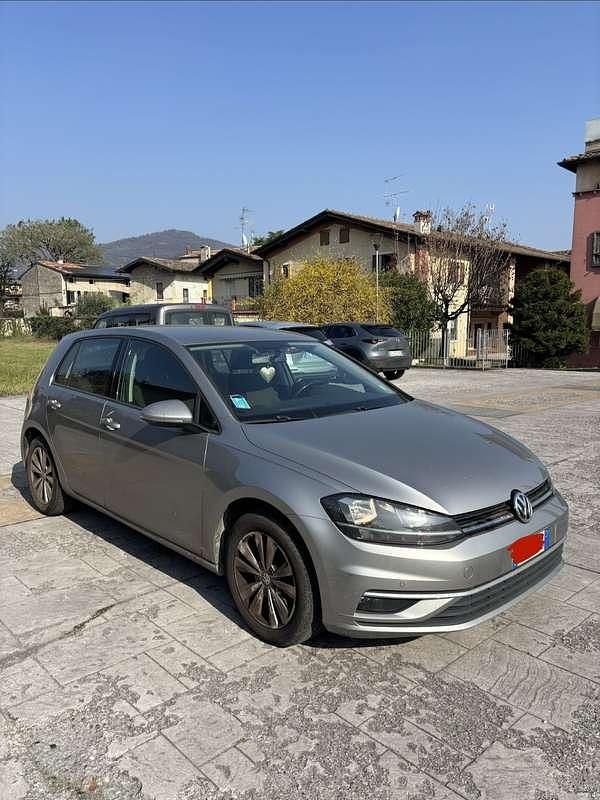 Usata VW Golf VII Comfortline 125 CV (91 kW) 2017 Grigio Berlina