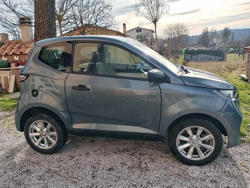 Usata Aixam City Evo 2025 Grigio Utilitaria