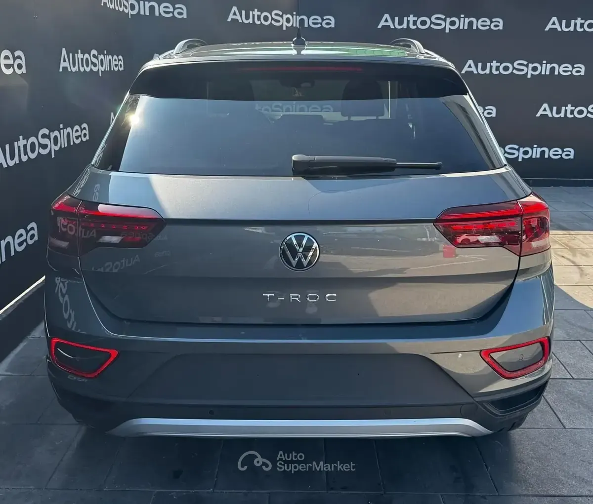 Usata VW T-Roc Cabriolet Life 150 CV (110 kW) 2025 Gray SUV