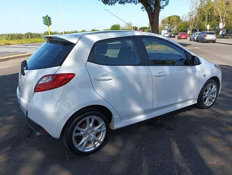 Usata Mazda 2 Inclusive 86 CV (63 kW) 2010 Utilitaria
