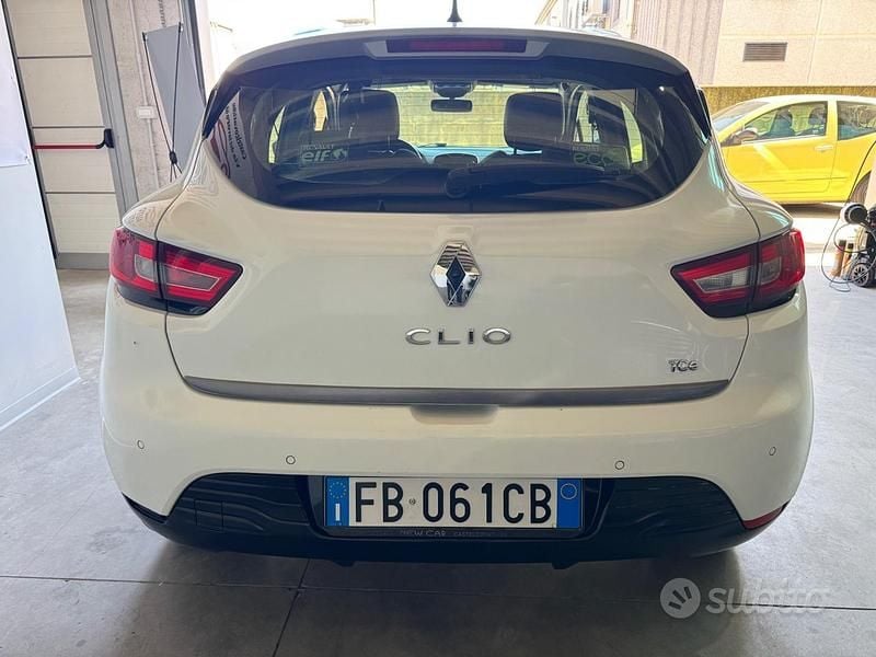 Usata Renault Clio IV Intens 90 CV (66 kW) 2015 Bianco Berlina
