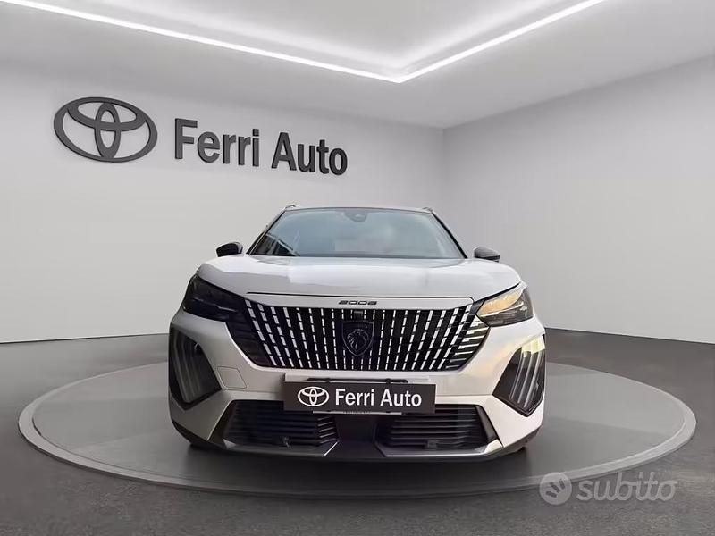 Usata Peugeot 2008 GT 131 CV (96 kW) 2023 Bianco SUV