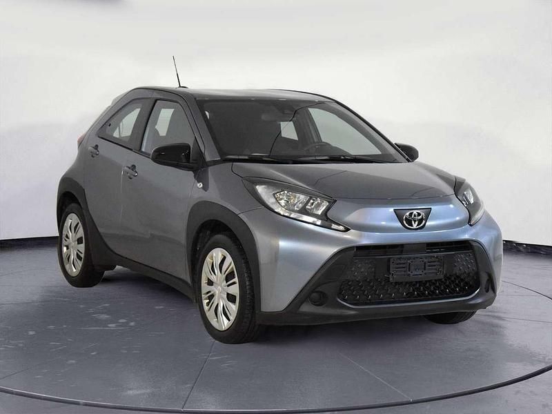 Usata Toyota Aygo X Active 72 CV (52 kW) 2025 Nero SUV