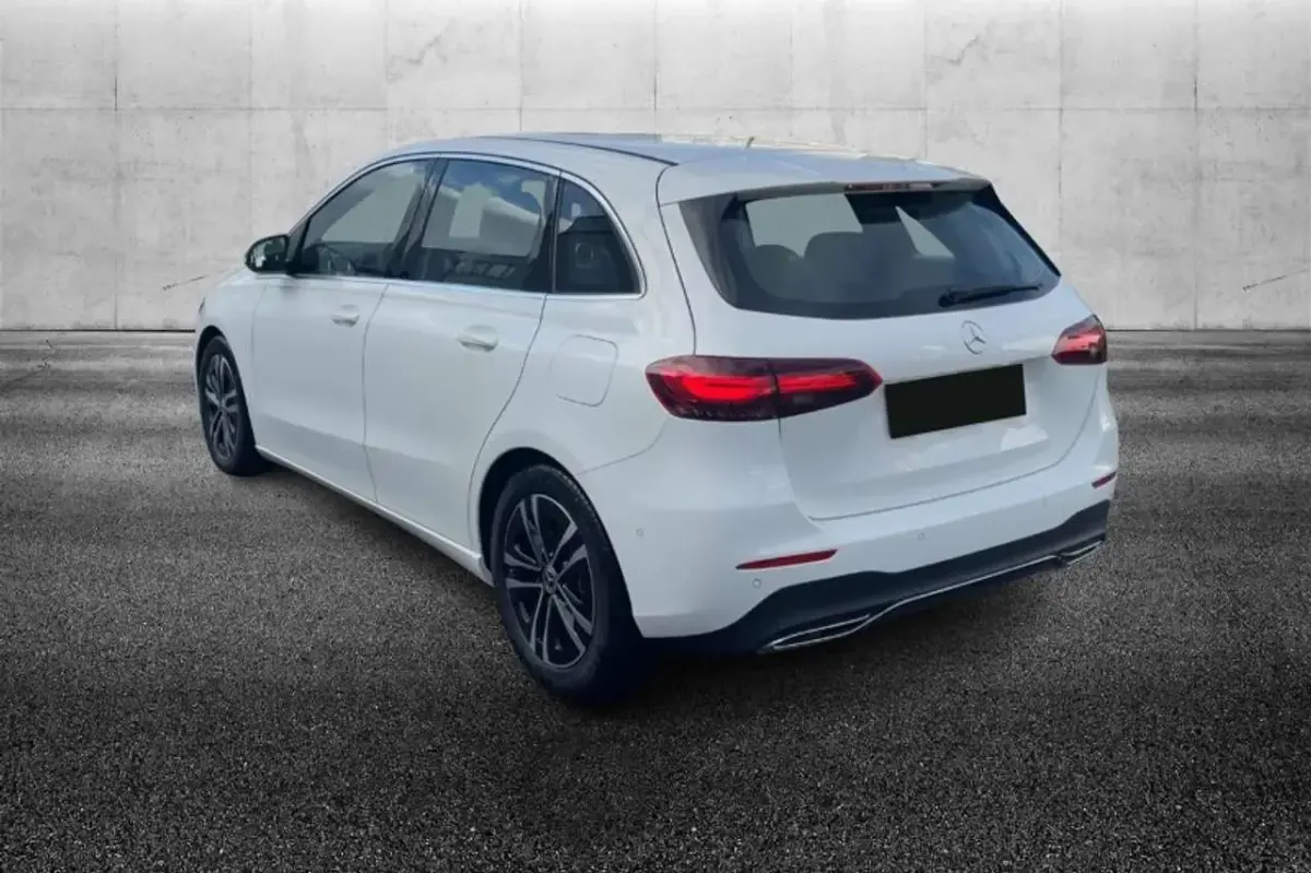 Usata Mercedes B200 Advanced Plus 150 CV (110 kW) 2023 Bianco Utilitaria