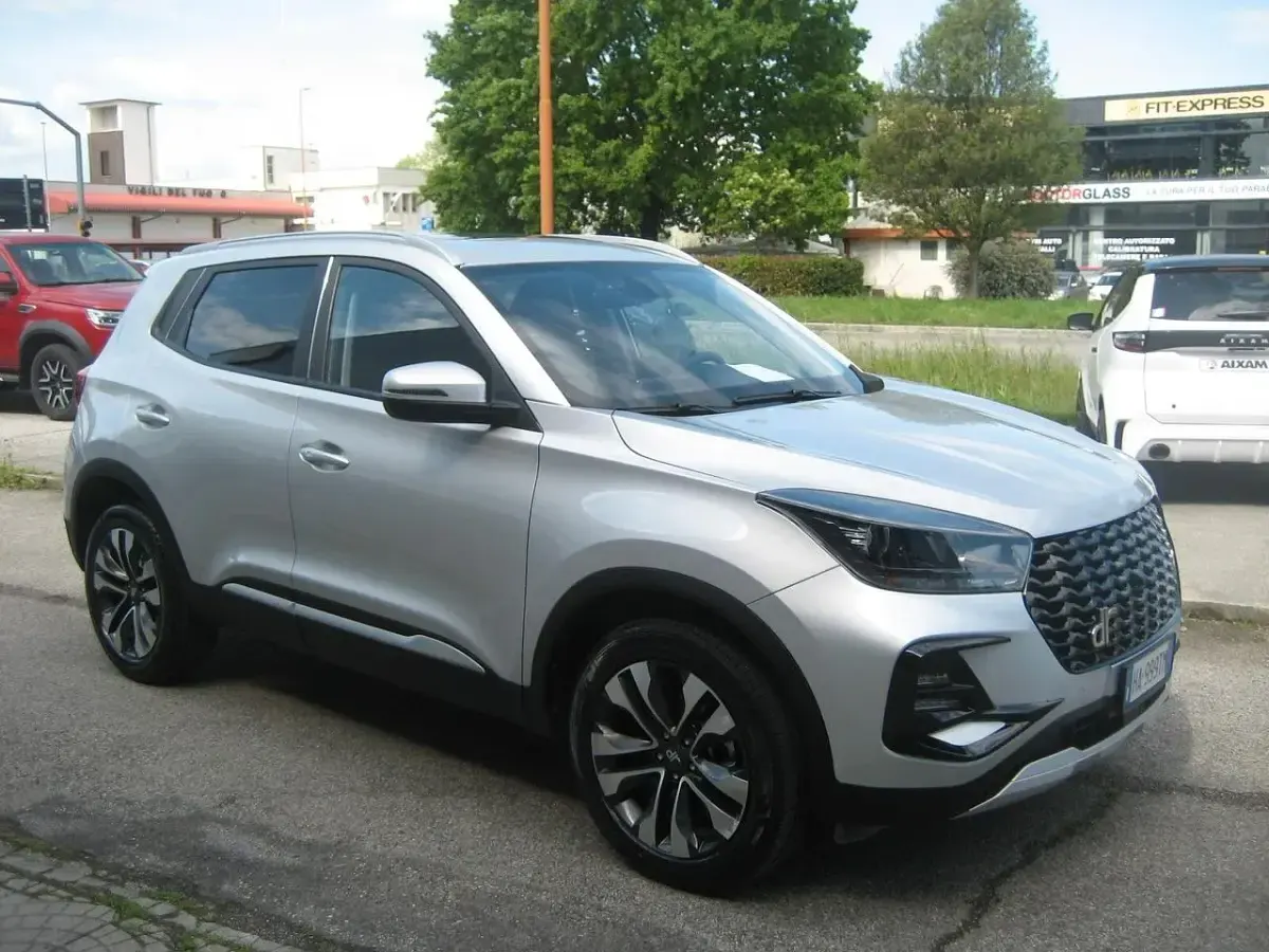 Usata DR DR 5.0 150 CV (110 kW) 2025 Argento SUV