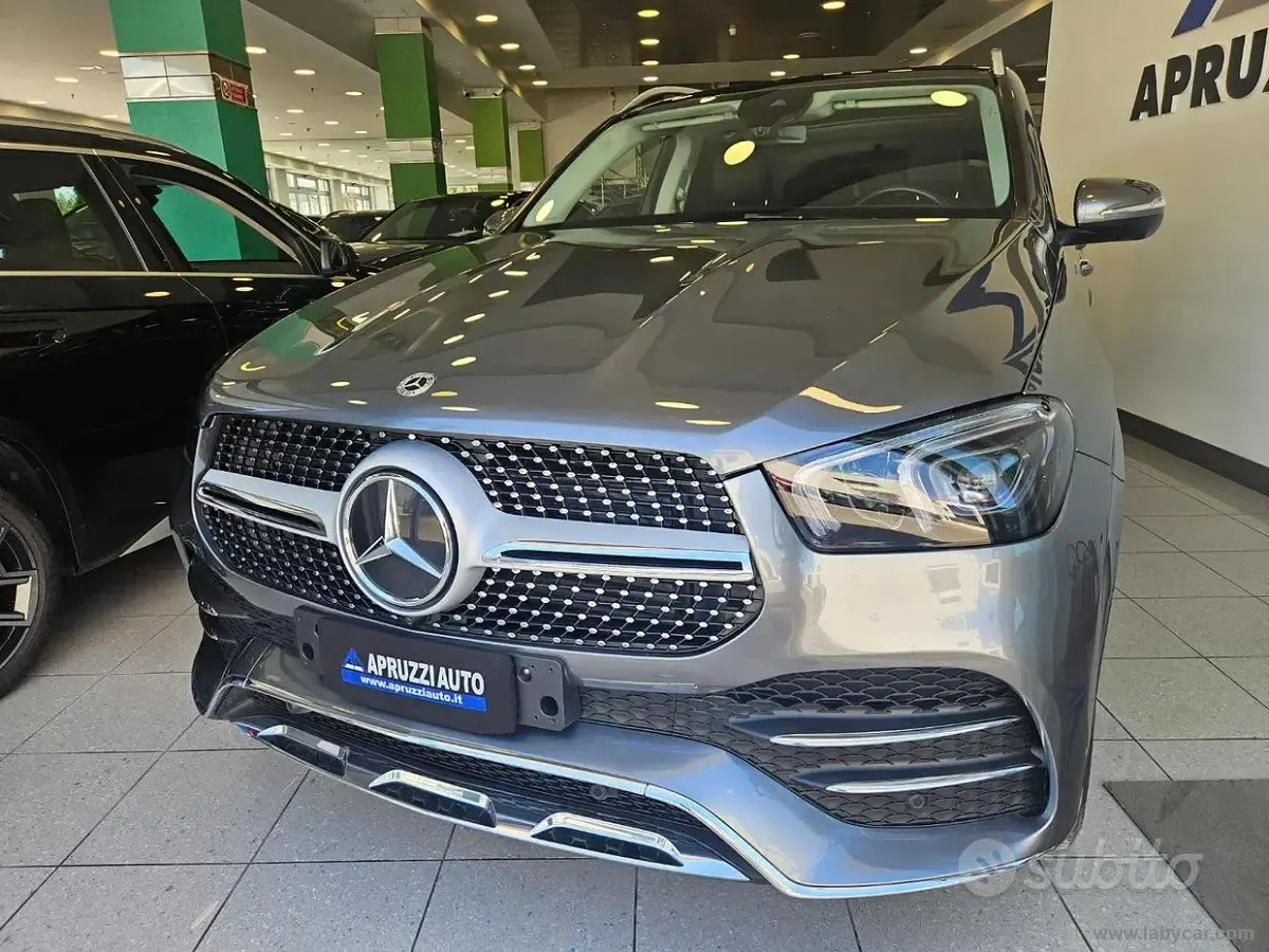 Usata Mercedes GLE300 Premium Plus 272 CV (200 kW) 2023 Grigio SUV
