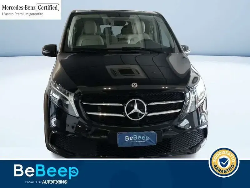 Usata Mercedes V250 Premium 190 CV (139 kW) 2024 Nero pastello Monovolume