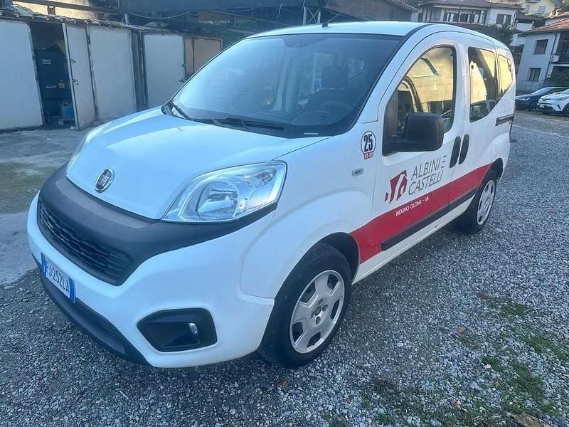 Bianco Usata 2017 Fiat Qubo Active Monovolume | 4800 € (Super prezzo) - Immagine 1/4