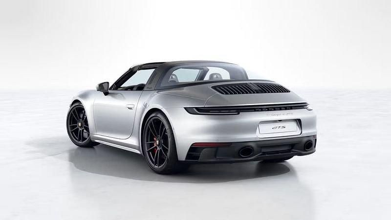 Usata Porsche 911 Targa 4 480 CV (353 kW) 2022 Argento Cabrio