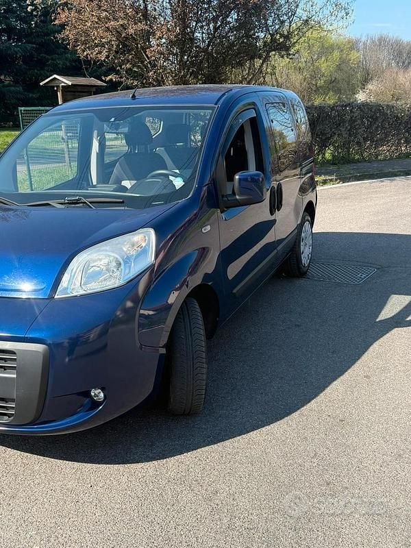 Usata Fiat Qubo Trekking 120 CV (88 kW) 2016 Blu Monovolume