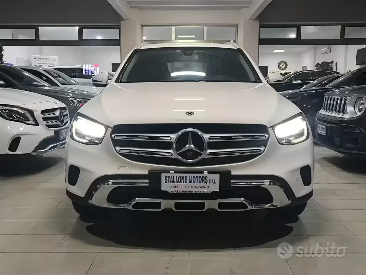 Usata Mercedes GLC220 Executive 194 CV (142 kW) 2020 Bianco Station wagon