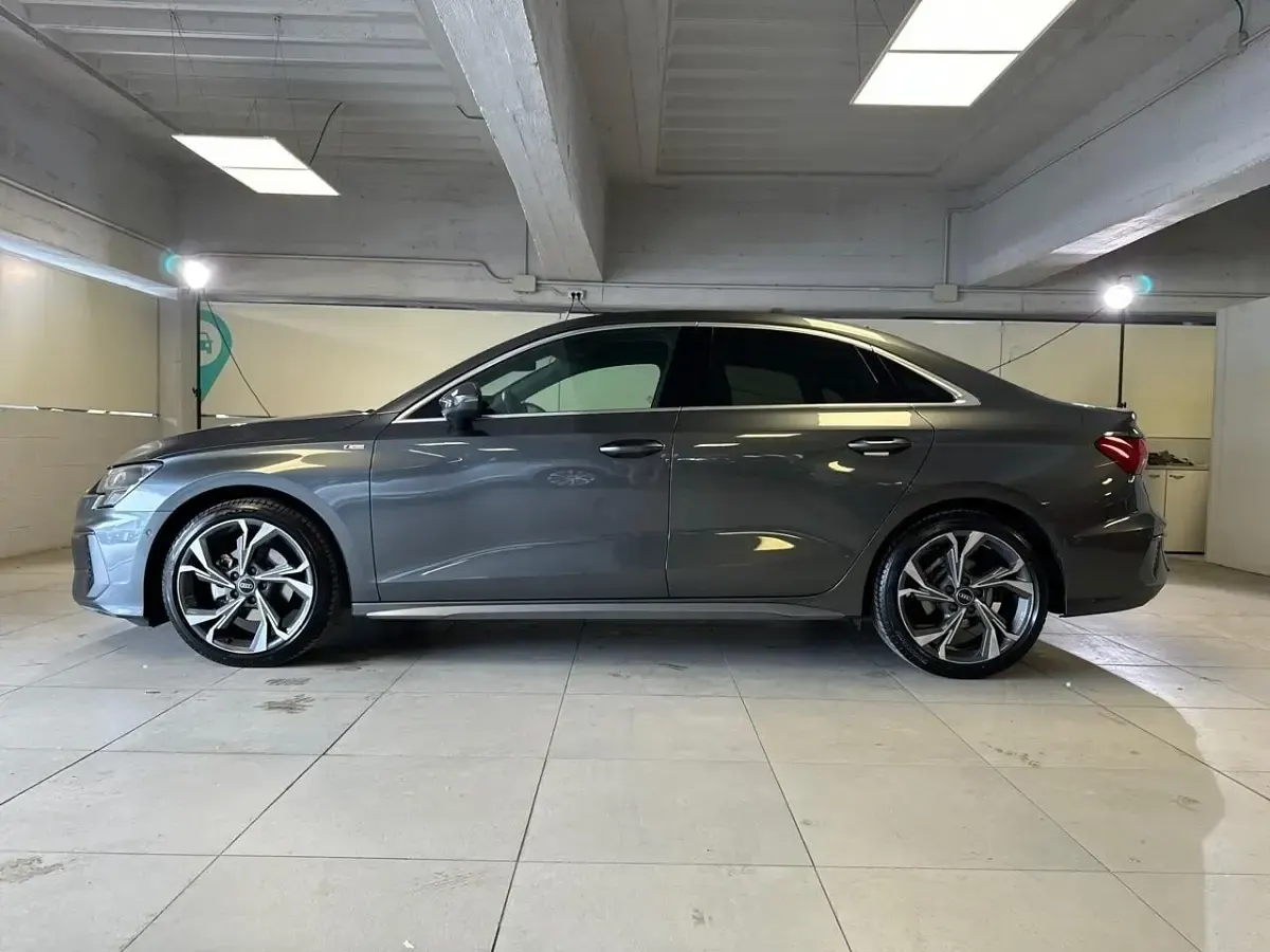 Usata Audi A3 S-Line 110 CV (80 kW) 2023 Grigio Berlina